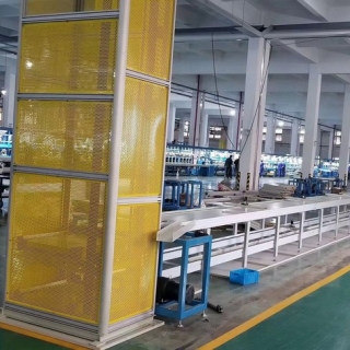 往復(fù)式提升機(jī)